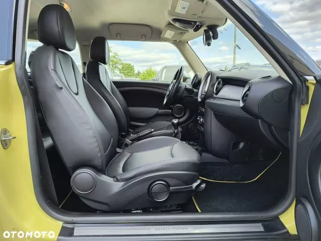 MINI Cooper Standard