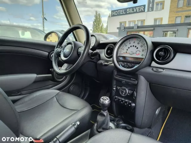 MINI Cooper Standard