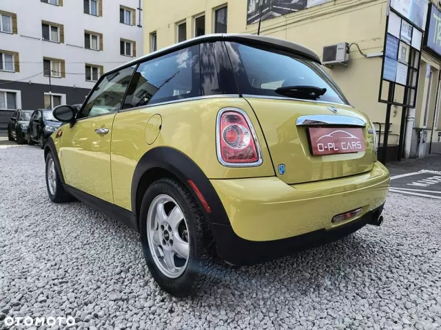 MINI Cooper Standard