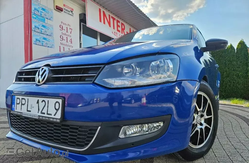 VOLKSWAGEN Polo 