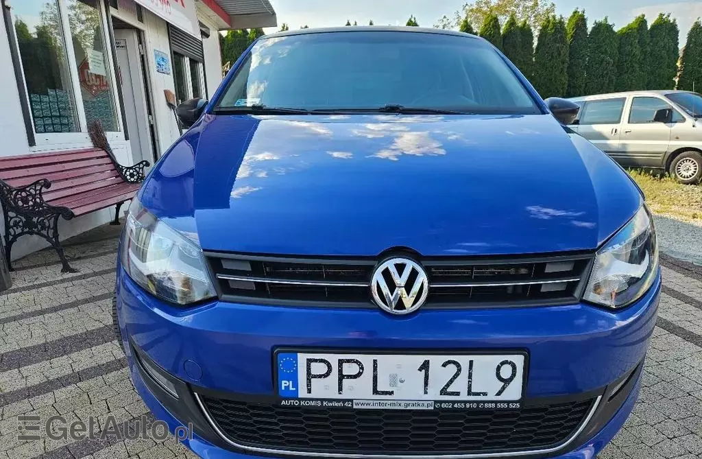VOLKSWAGEN Polo 
