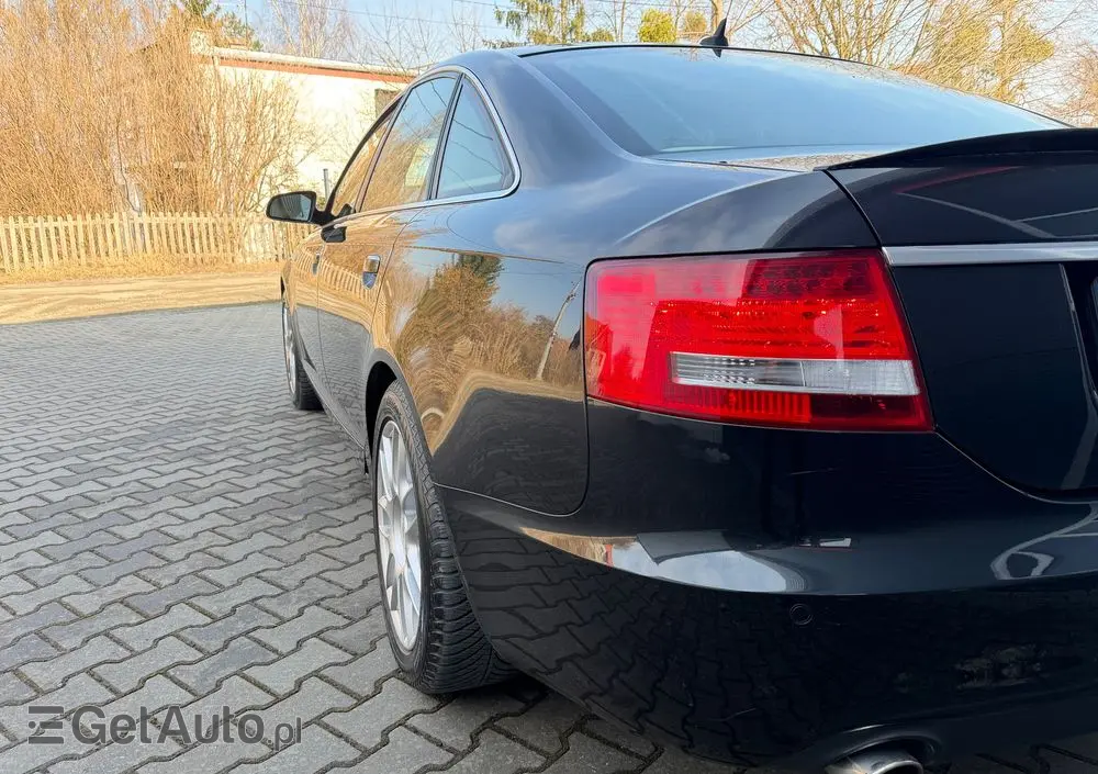 AUDI A6 Limousine 