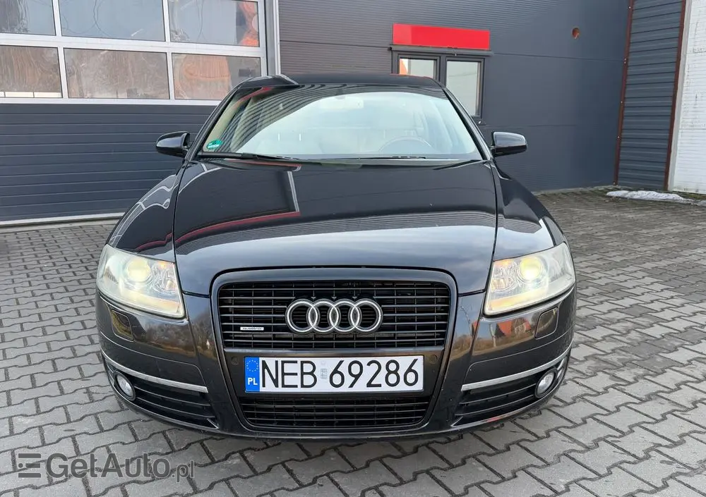 AUDI A6 Limousine 