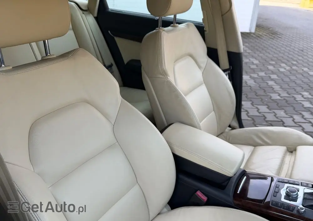 AUDI A6 Limousine 
