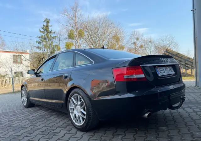 AUDI A6 Limousine 