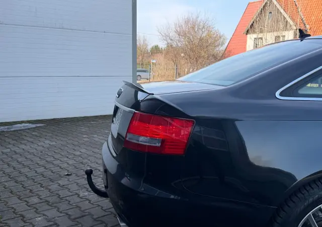 AUDI A6 Limousine 