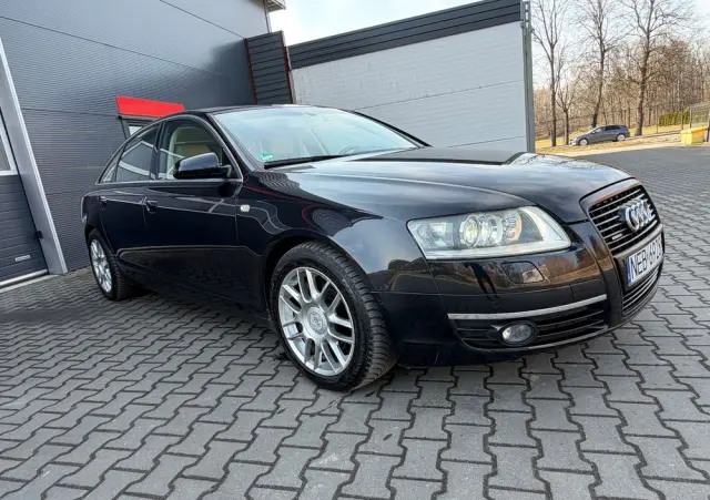 AUDI A6 Limousine 
