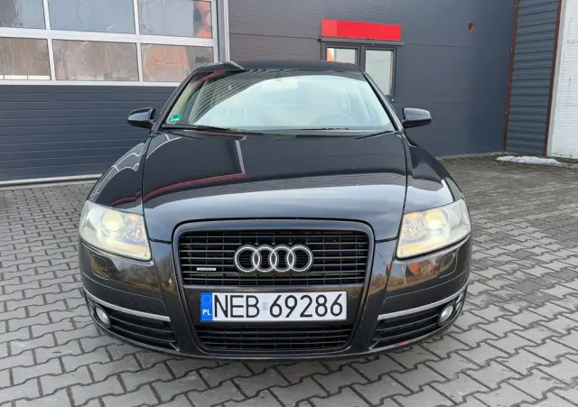 AUDI A6 Limousine 
