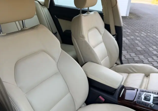 AUDI A6 Limousine 