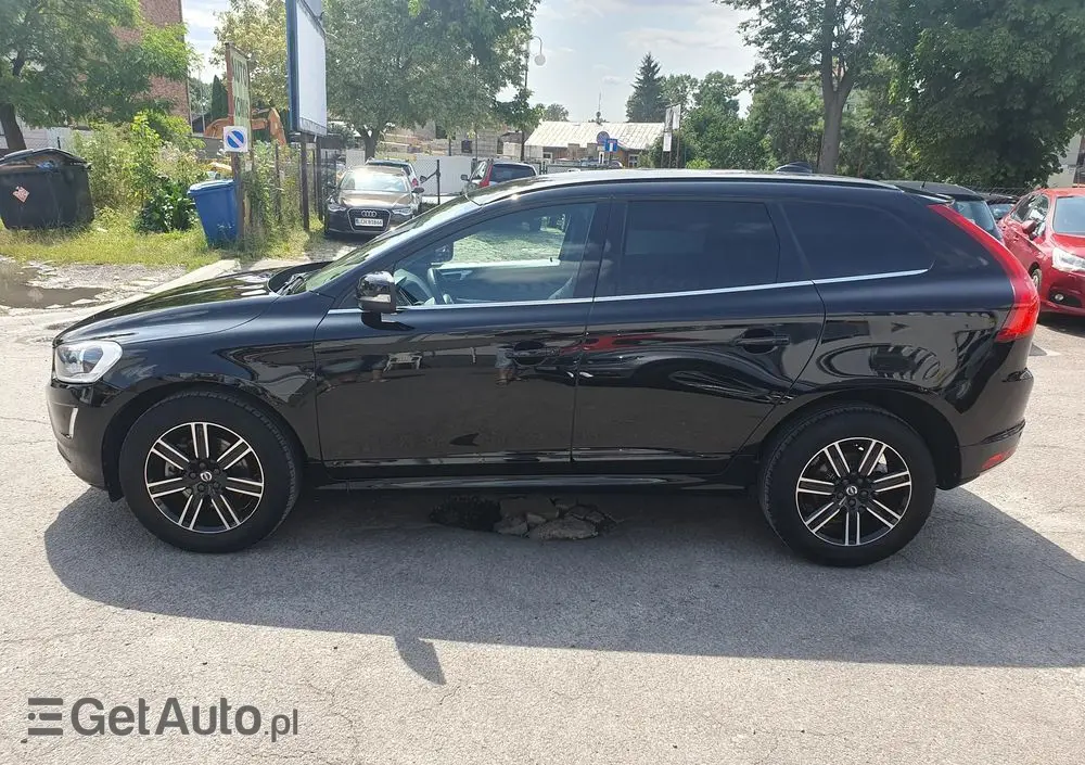 VOLVO XC 60 D4 Momentum Pro