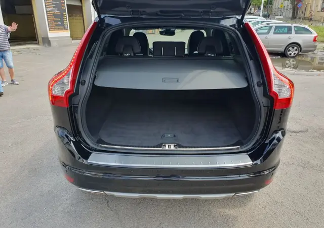 VOLVO XC 60 D4 Momentum Pro
