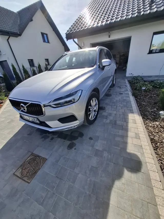 VOLVO XC 60 Momentum AWD