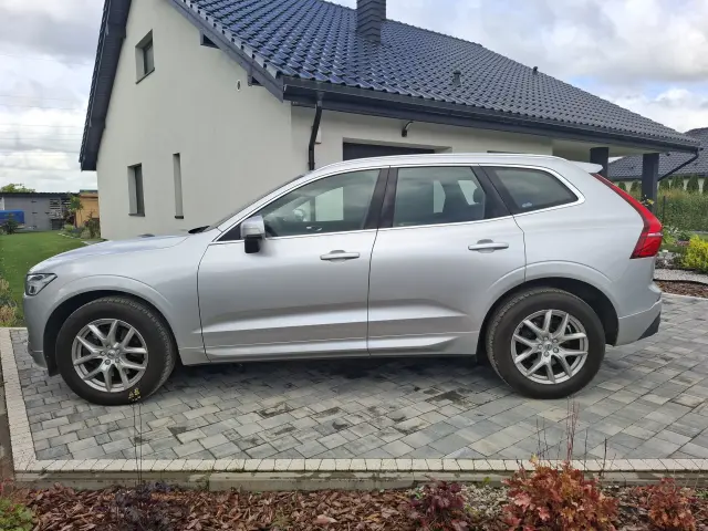 VOLVO XC 60 Momentum AWD