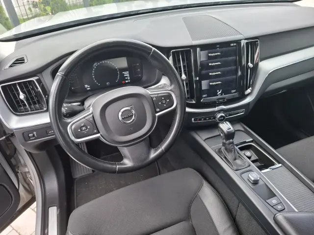 VOLVO XC 60 Momentum AWD