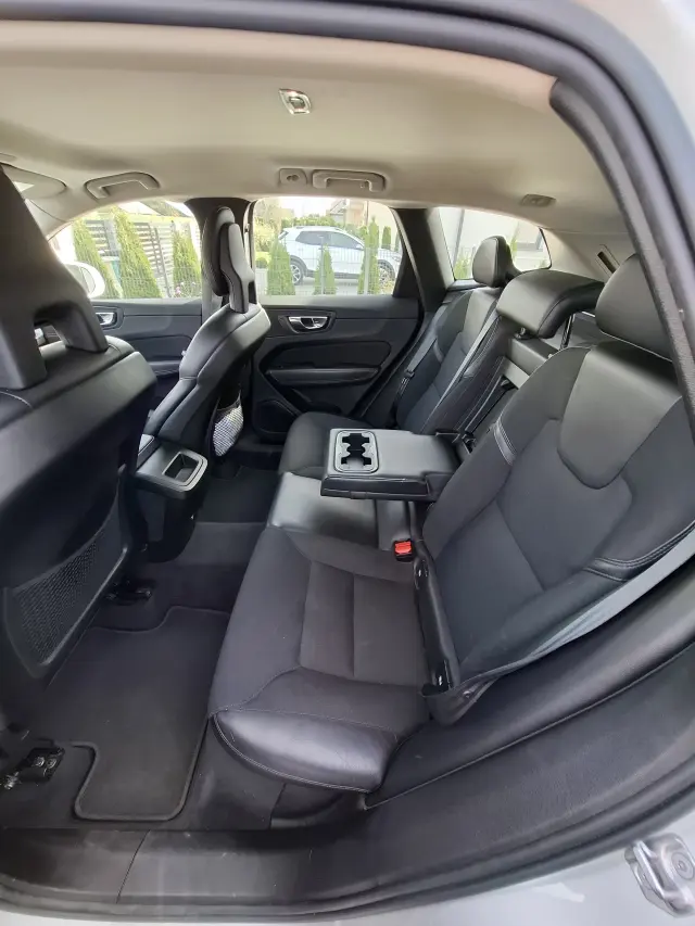 VOLVO XC 60 Momentum AWD