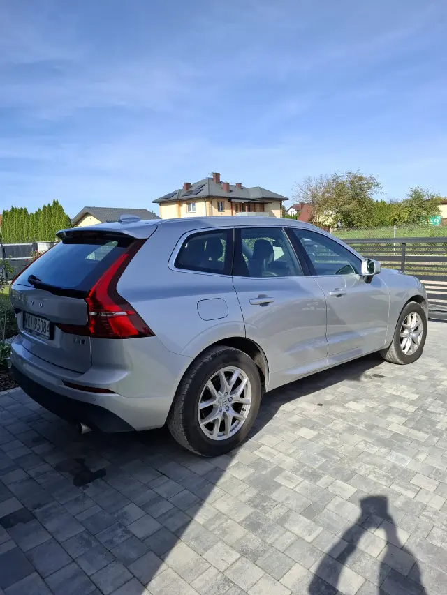 VOLVO XC 60 Momentum AWD