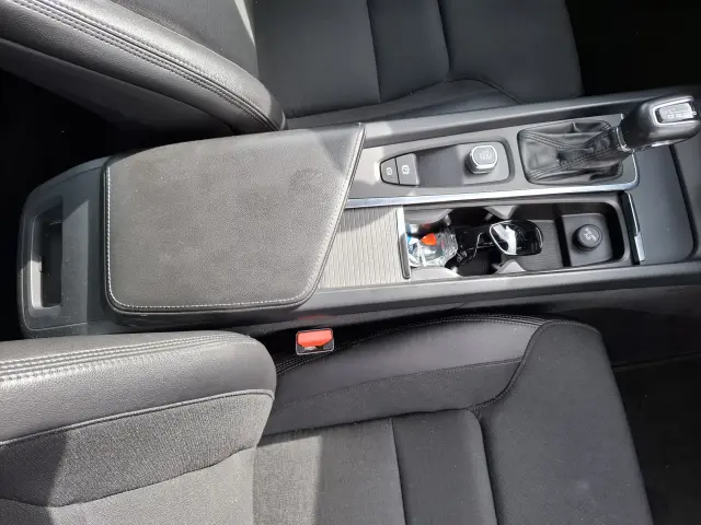 VOLVO XC 60 Momentum AWD