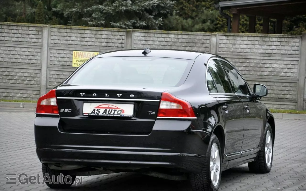 VOLVO S80 T4 Summum