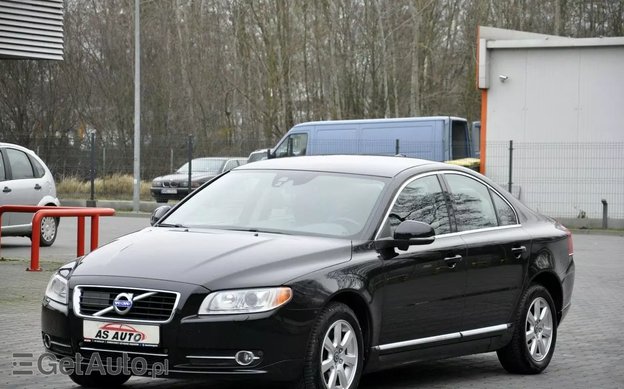 VOLVO S80 T4 Summum