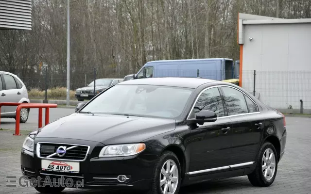 VOLVO S80 T4 Summum