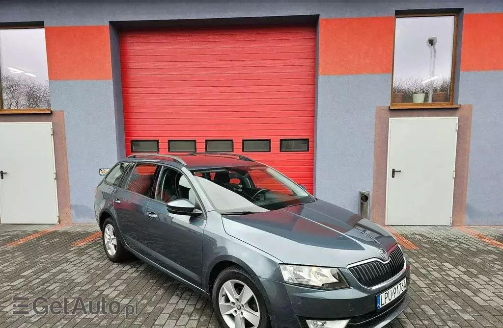 SKODA Octavia 