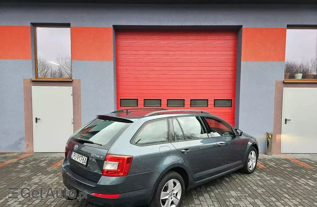 SKODA Octavia 