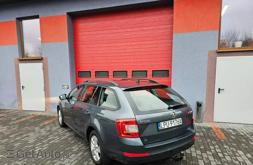 SKODA Octavia 