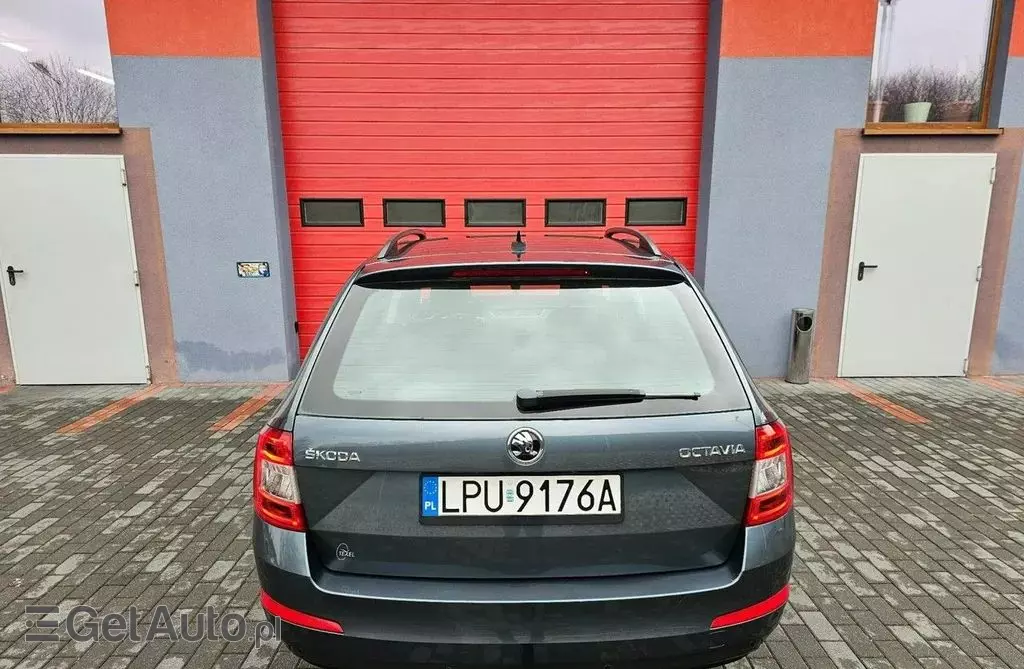 SKODA Octavia 