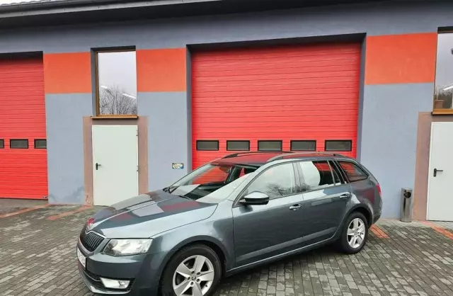 SKODA Octavia 