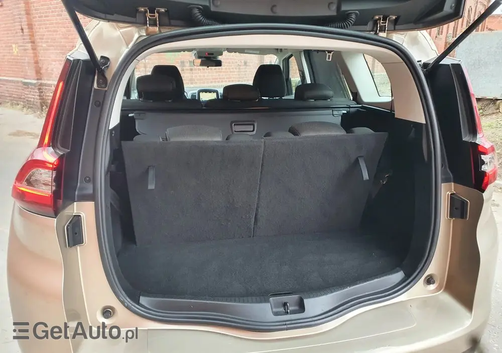 RENAULT Grand Scenic TCe 140 GPF BUSINESS EDITION