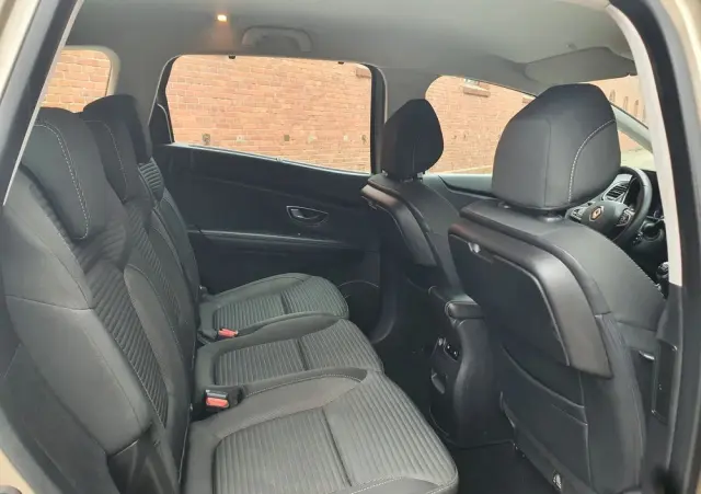 RENAULT Grand Scenic TCe 140 GPF BUSINESS EDITION