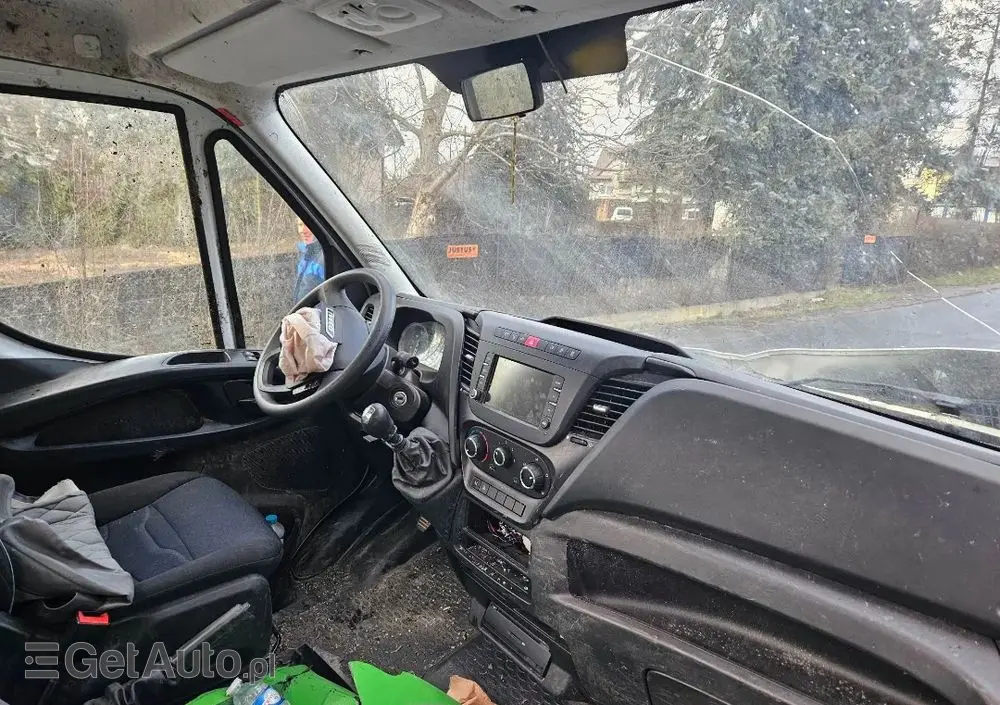 IVECO DAILY  ZWYŻKA , PODNOŚNIK KOSZOWY 20 METRÓW 
