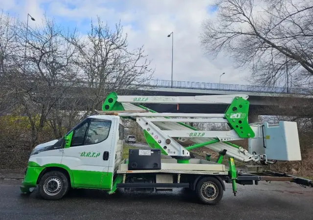 IVECO DAILY  ZWYŻKA , PODNOŚNIK KOSZOWY 20 METRÓW 