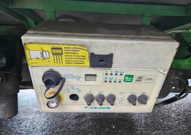 IVECO DAILY  ZWYŻKA , PODNOŚNIK KOSZOWY 20 METRÓW 