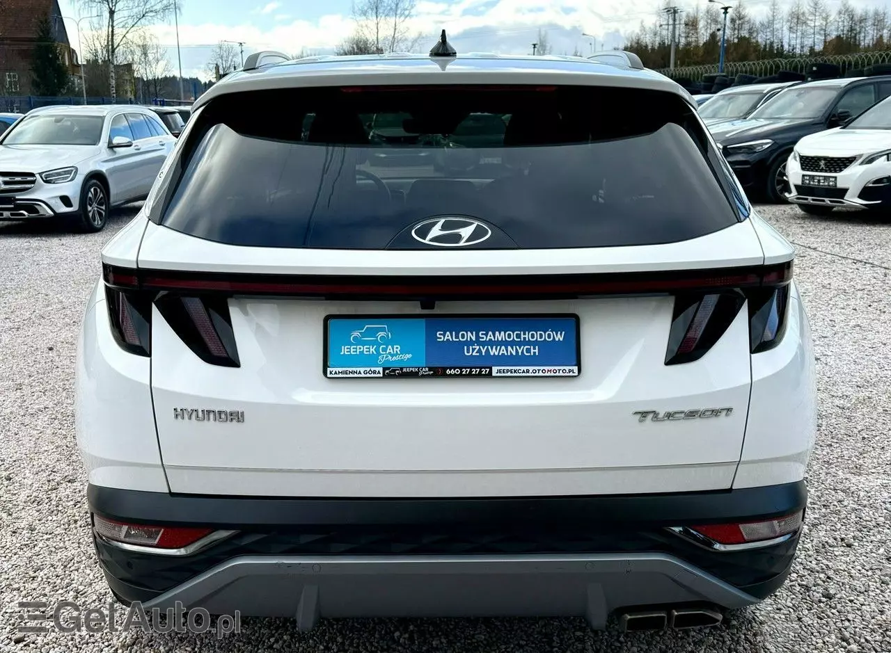 HYUNDAI Tucson 