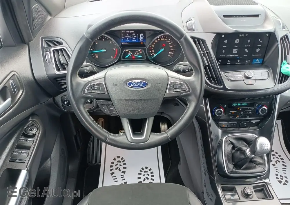 FORD Kuga 2.0 TDCi 2x4 ST-Line