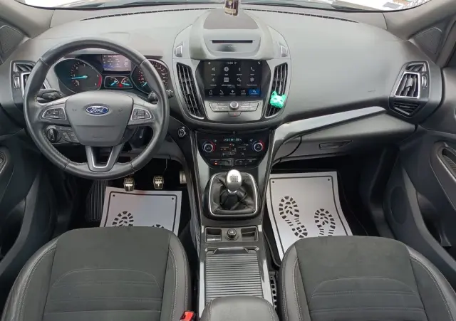 FORD Kuga 2.0 TDCi 2x4 ST-Line