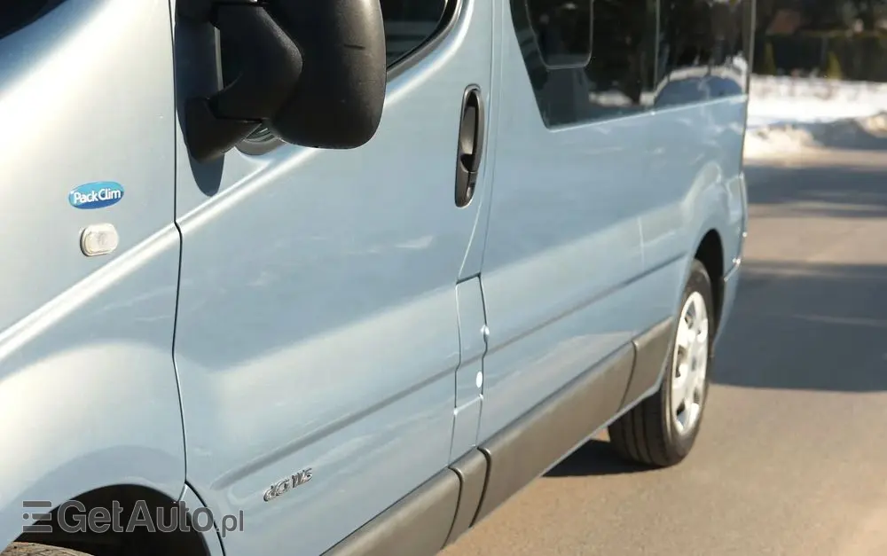 RENAULT Trafic Passenger Pack Clim