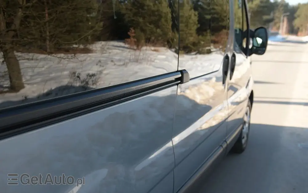 RENAULT Trafic Passenger Pack Clim