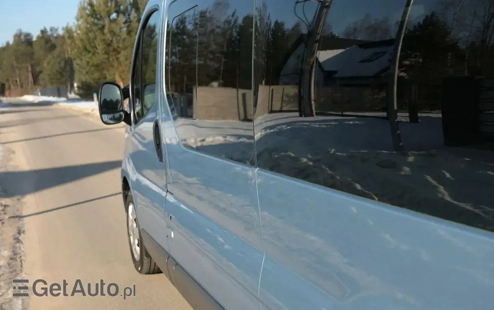 RENAULT Trafic Passenger Pack Clim