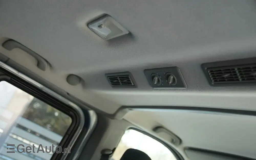 RENAULT Trafic Passenger Pack Clim