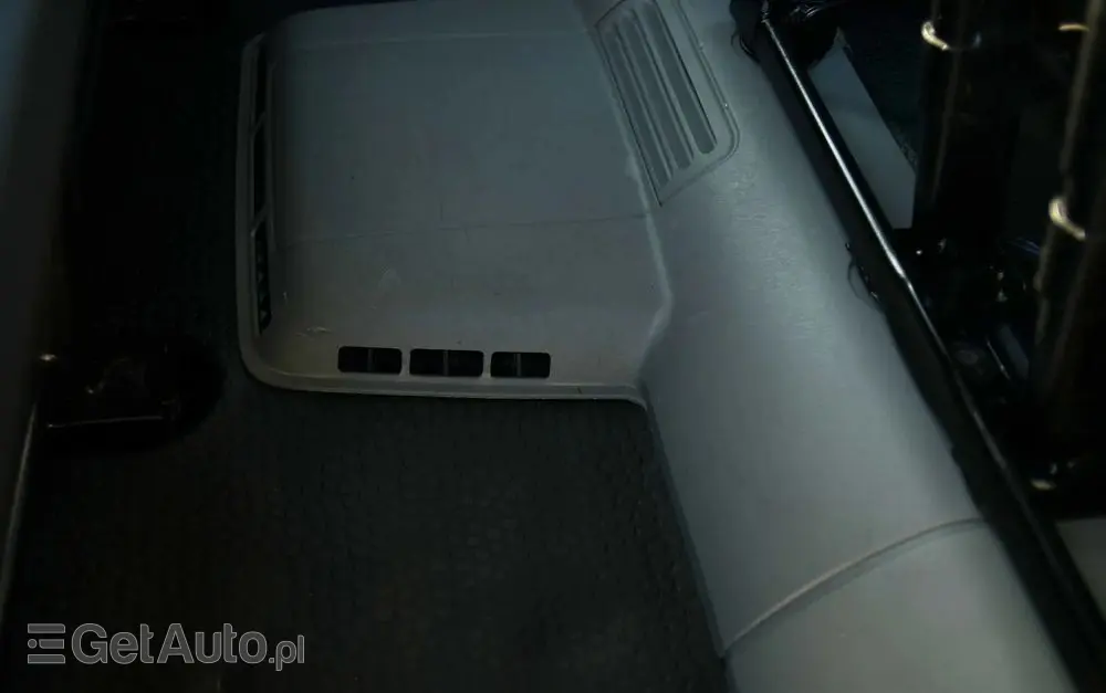 RENAULT Trafic Passenger Pack Clim