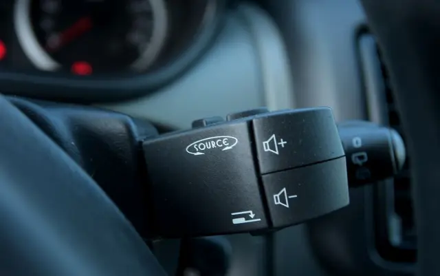 RENAULT Trafic Passenger Pack Clim