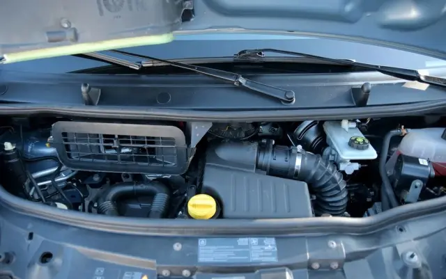 RENAULT Trafic Passenger Pack Clim