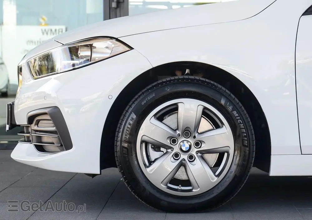 BMW Seria 1 118i Advantage