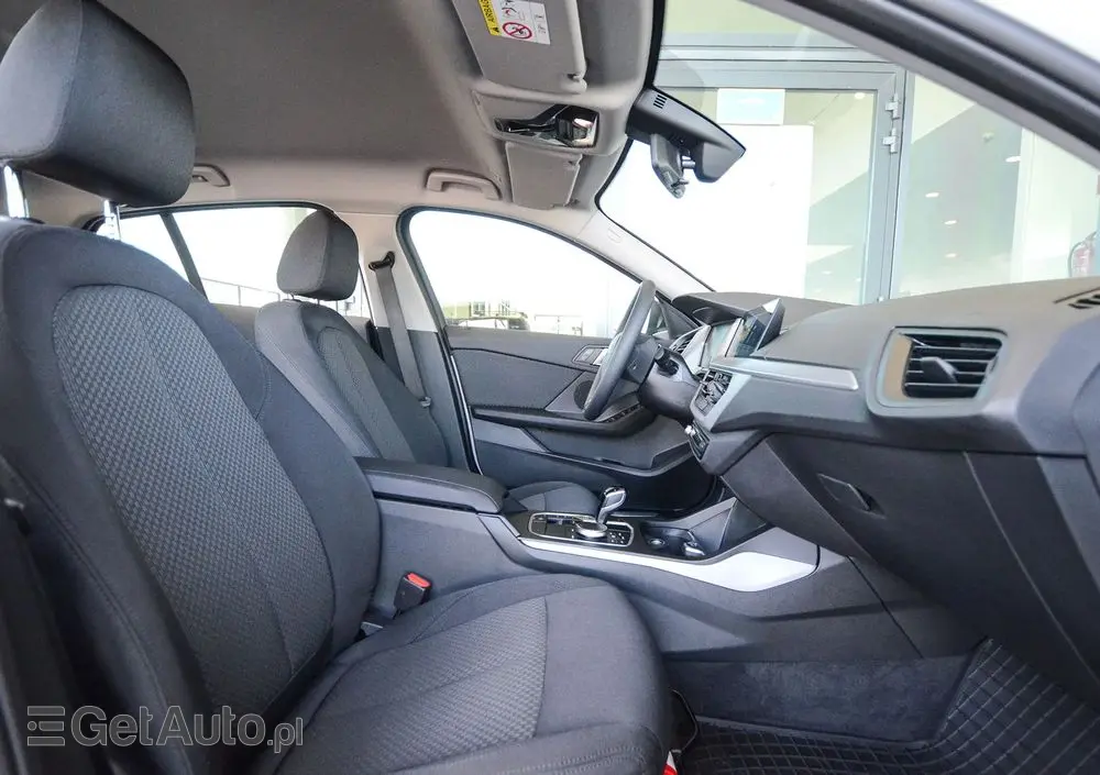 BMW Seria 1 118i Advantage