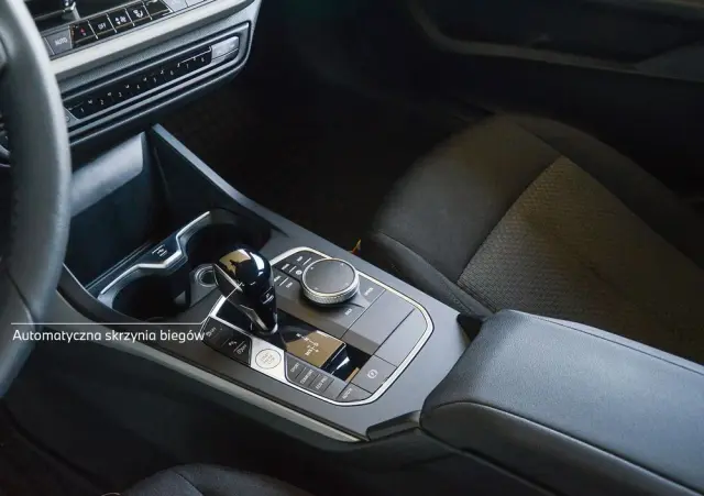 BMW Seria 1 118i Advantage