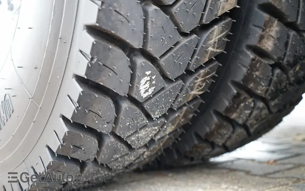 MERCEDES-BENZ AROCS 3243 / 8x4 / WYWROTKA 20m3 / TYLNOZSYP / EURO 6 / OPONY 100 % / ŁADOWNOŚĆ: 19,500 KG / HYDROKLAPA 