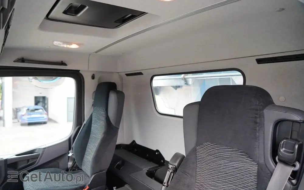 MERCEDES-BENZ AROCS 3243 / 8x4 / WYWROTKA 20m3 / TYLNOZSYP / EURO 6 / OPONY 100 % / ŁADOWNOŚĆ: 19,500 KG / HYDROKLAPA 