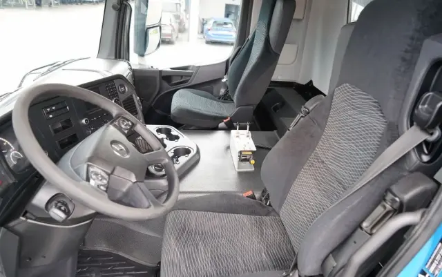 MERCEDES-BENZ AROCS 3243 / 8x4 / WYWROTKA 20m3 / TYLNOZSYP / EURO 6 / OPONY 100 % / ŁADOWNOŚĆ: 19,500 KG / HYDROKLAPA 